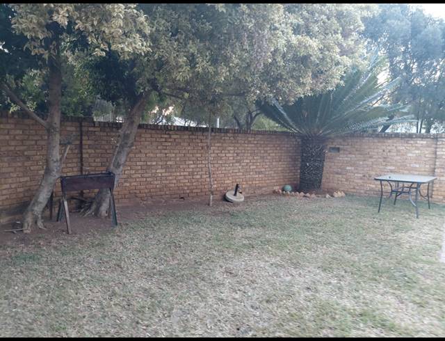 4 BEDROOM HOUSE FOR SALE IN BRITS CENTRAL